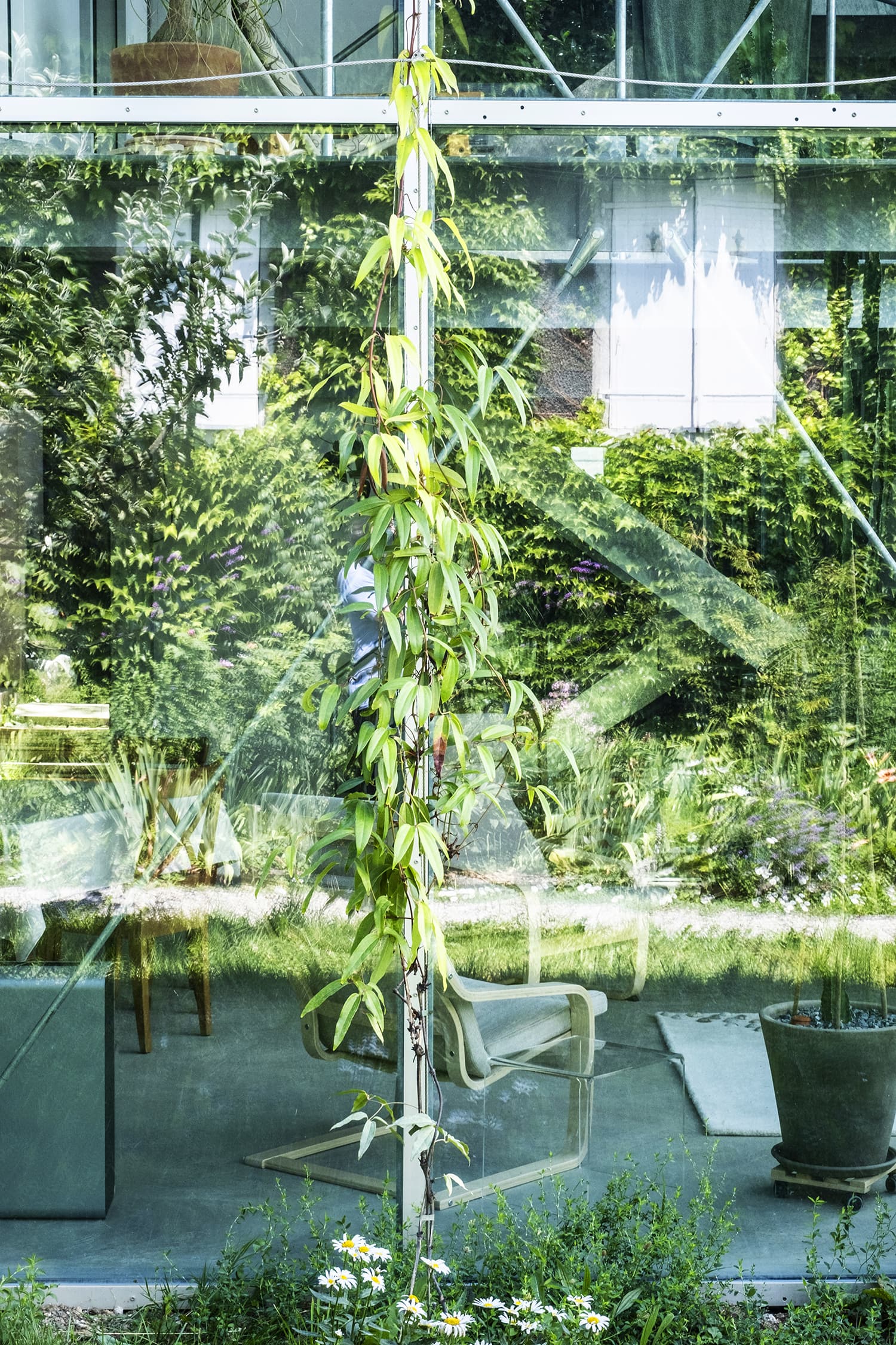 Filter House contains three large rooms in a small house