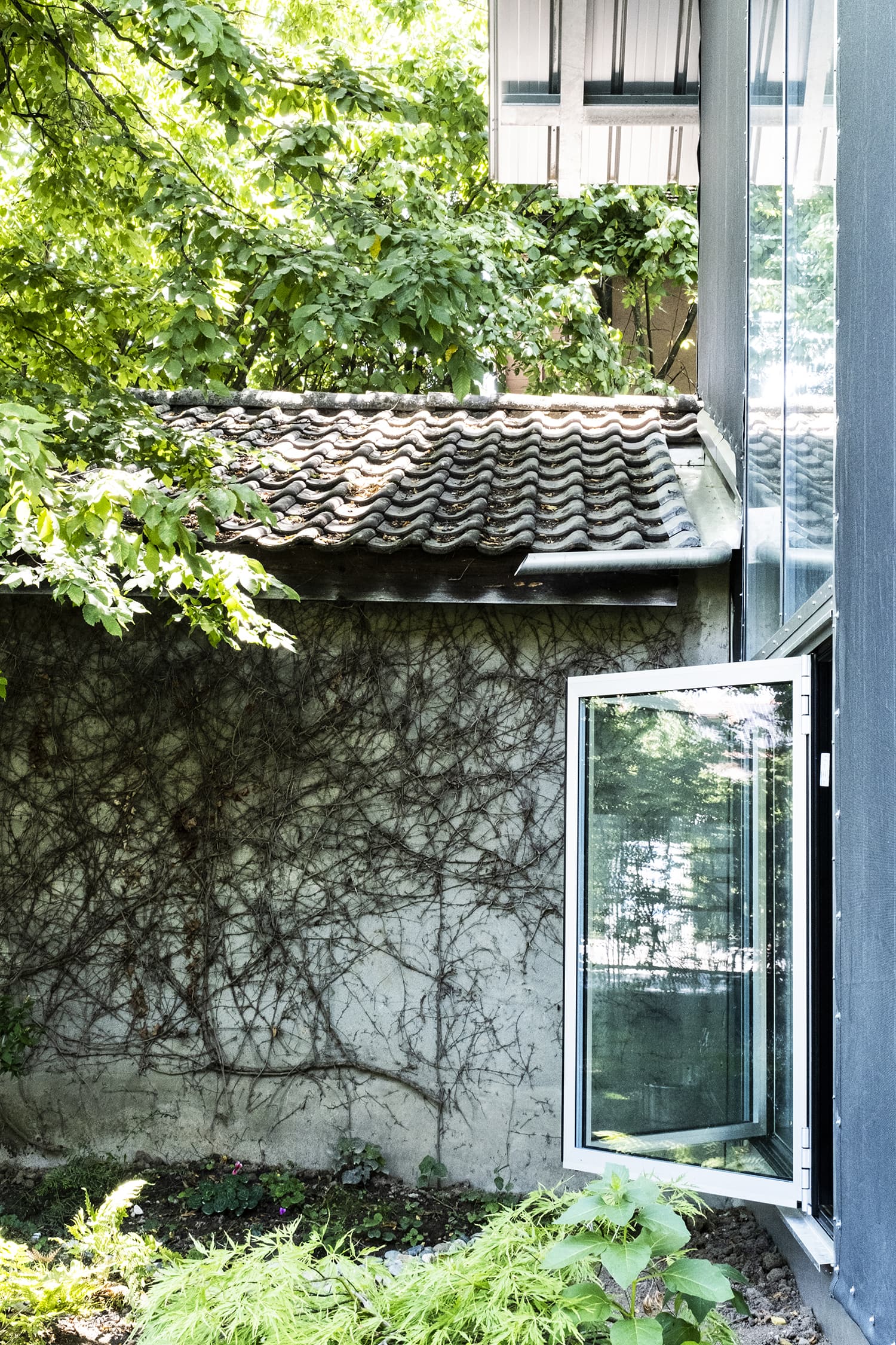 Filter House contains three large rooms in a small house